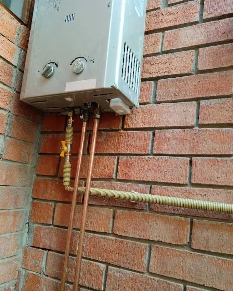 Geyser unit in a field service setting